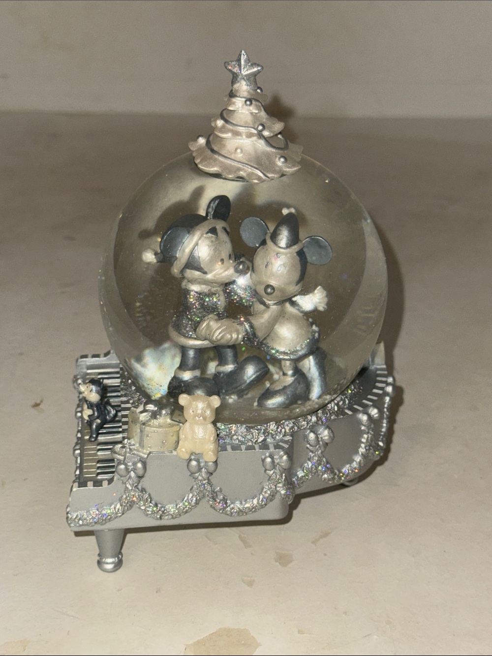 Collectible Vintage Disney Grand Piano Mickey & Minnie Mouse Dancing Snow Globe